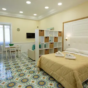 Apartamento La Corte Dei Borboni By Dimorra, Nápoles