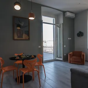 Apartamento The Luxury Erica's, Nápoles